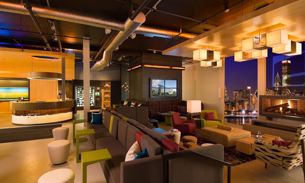 Portland Hotel | Aloft by Marriott Portland Airport at Cascade Station