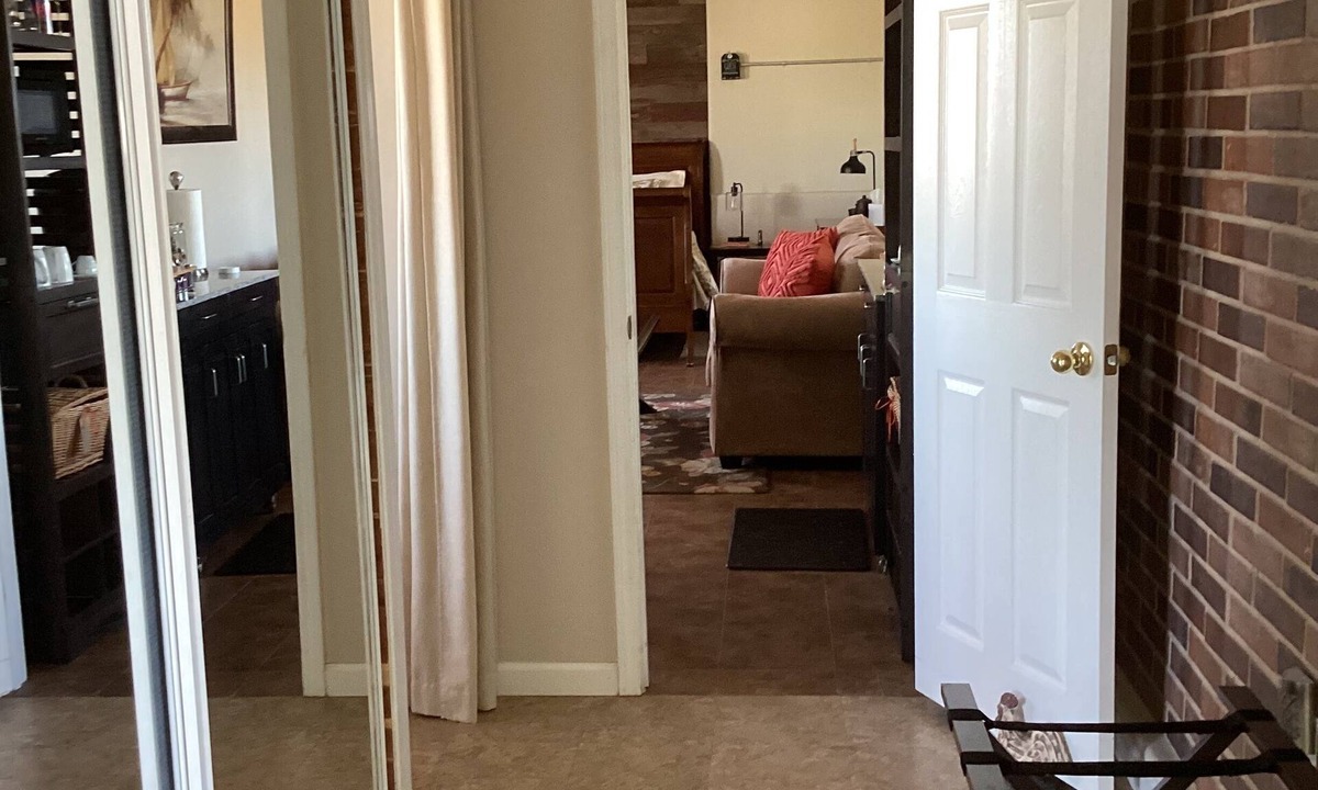 San Miguel Apartment | Along the Pleasant Valley Wine Trail!