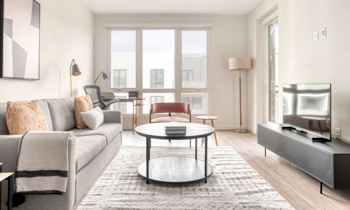 Emeryville Apartment | Amazing Emeryville 2BR w/ Pool, Gym & W/D, walk to Safeway, by Blueground