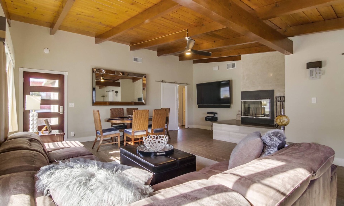 Imperial Beach House | Amazing Imperial Beach Property.Sleeps 10!