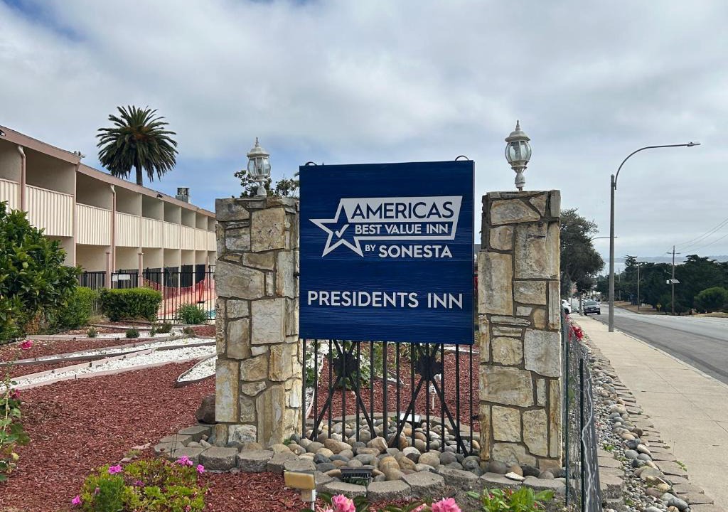 Munras Avenue Hotel | Americas Best Value Presidents Inn on Munras