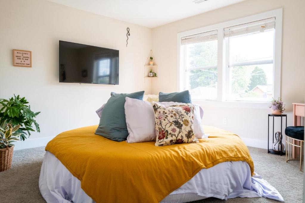 Mount Scott-Arleta House | Amorcito de Jenny - Shared House