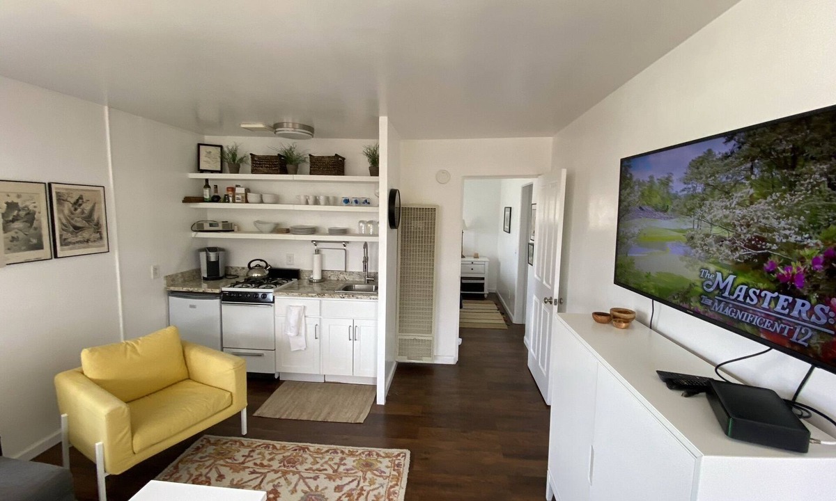 Northwest Carmel Apartment | Apt 3 Carmel by the Sea