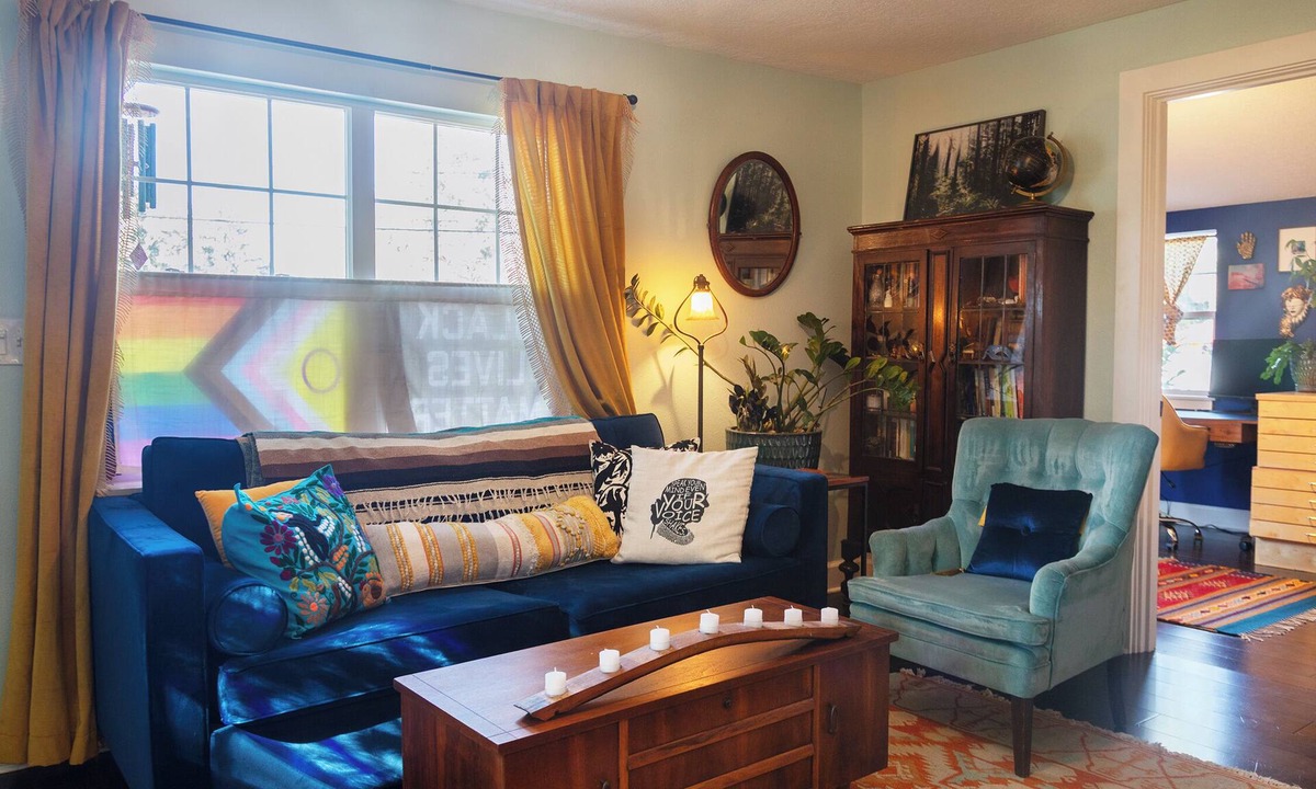 Milwaukie House | Artist's bungalow and garden in SE Portland