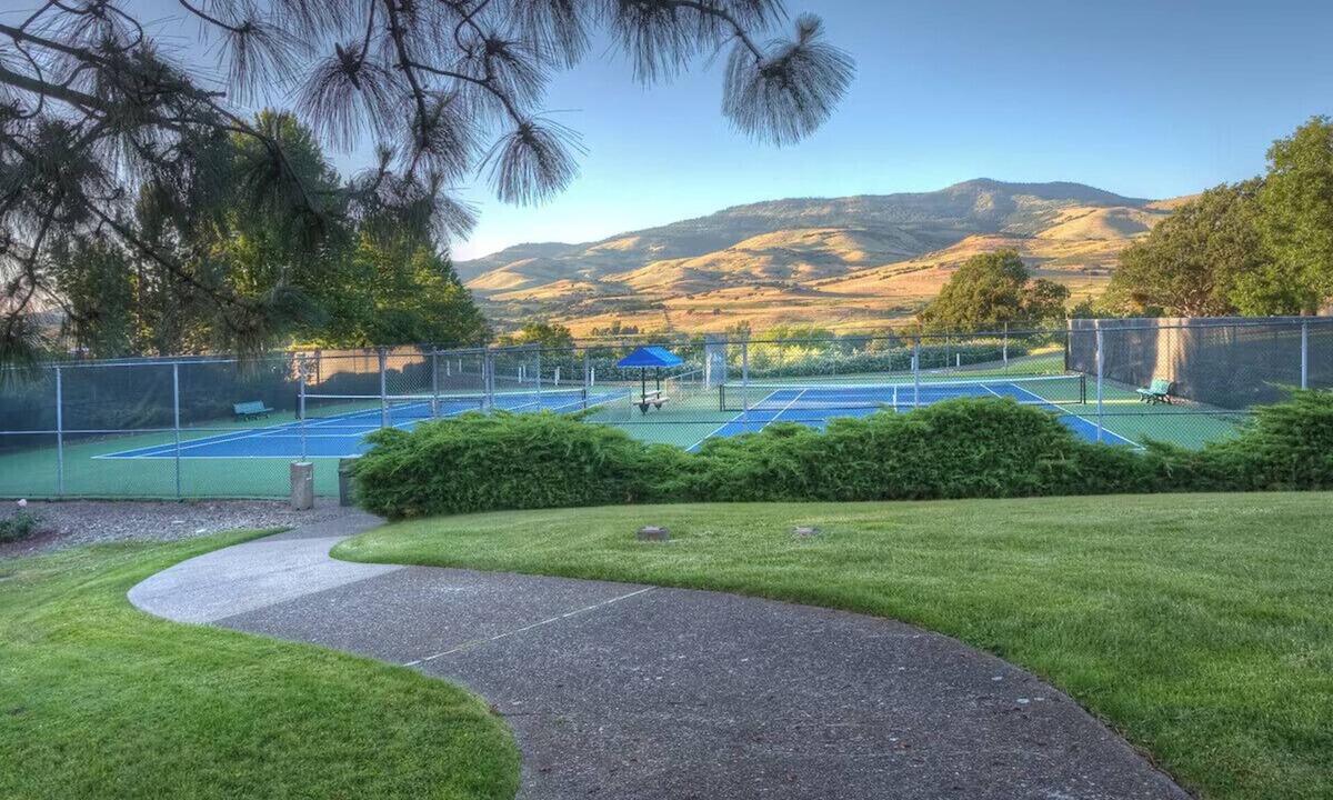 Ashland Hotel | Ashland 2 Double Suite w/Gym & pool