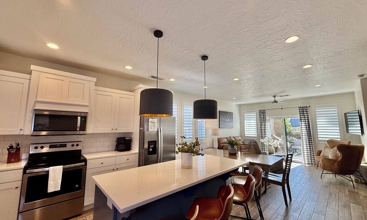 Washington Fields House | Athlete's Retreat | Pool, Hot Tub, Pet Friendly