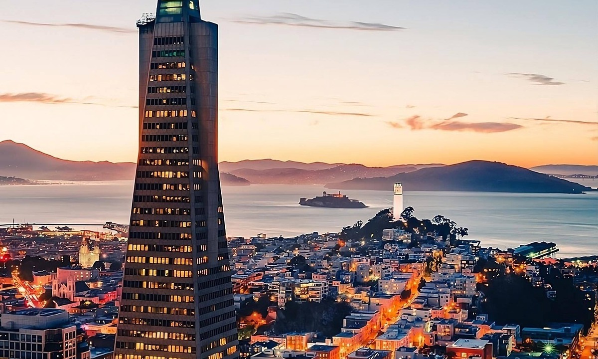 Fisherman's Wharf House | Authentic San Francisco Experience! 2 Great Units, Onsite Bar, Game Room!