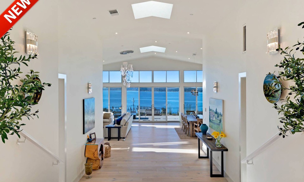 Old Town House | Bay Bliss- Incredible Ocean/Bay Views in this enchanting luxury hideaway