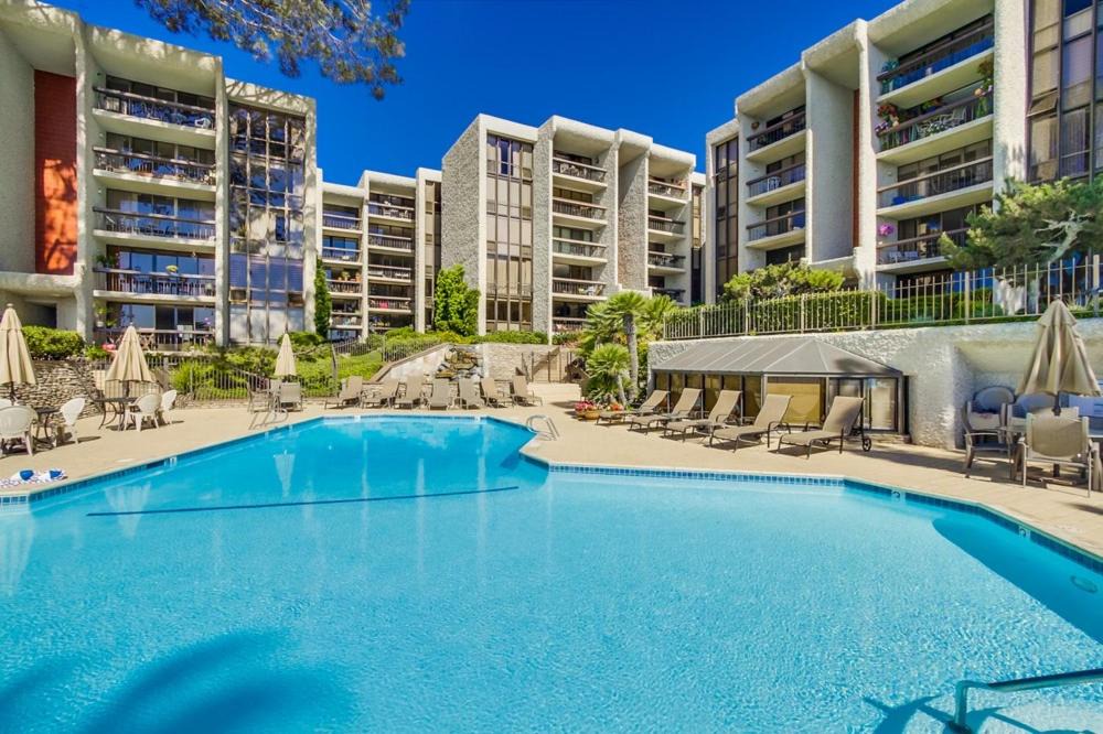 Crown Point Apartment | Bayfront Serenity Condo