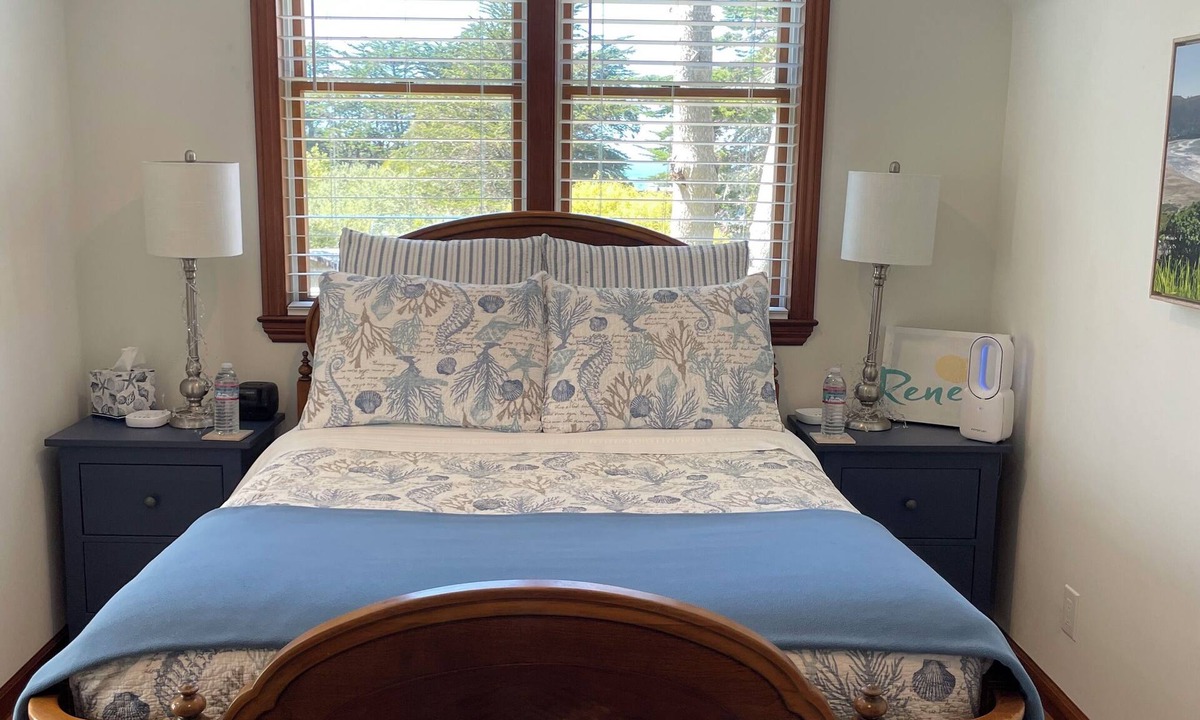 Rockaway Beach House | Beach Hideaway close to San Francisco and the Airport