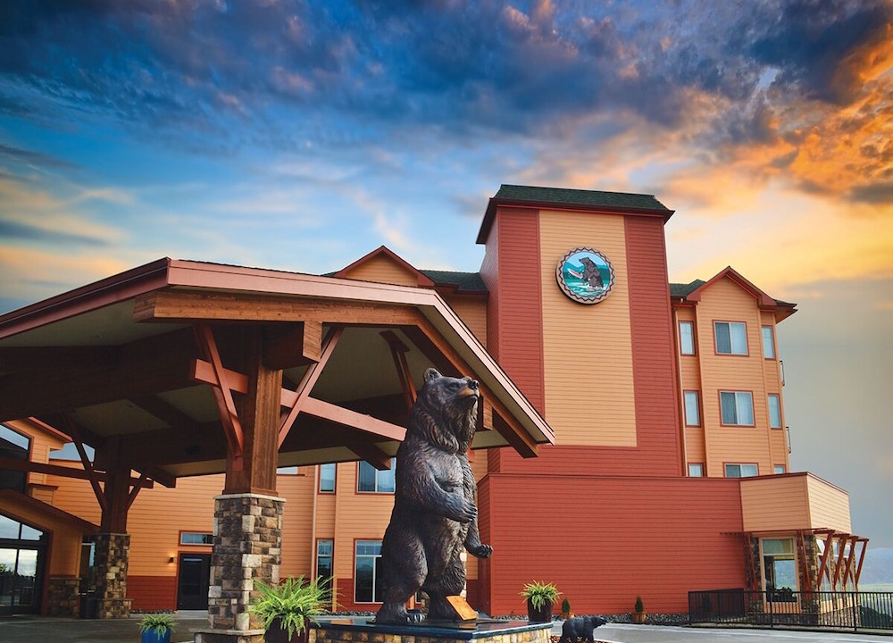 Loleta Hotel | Bear River Casino Resort