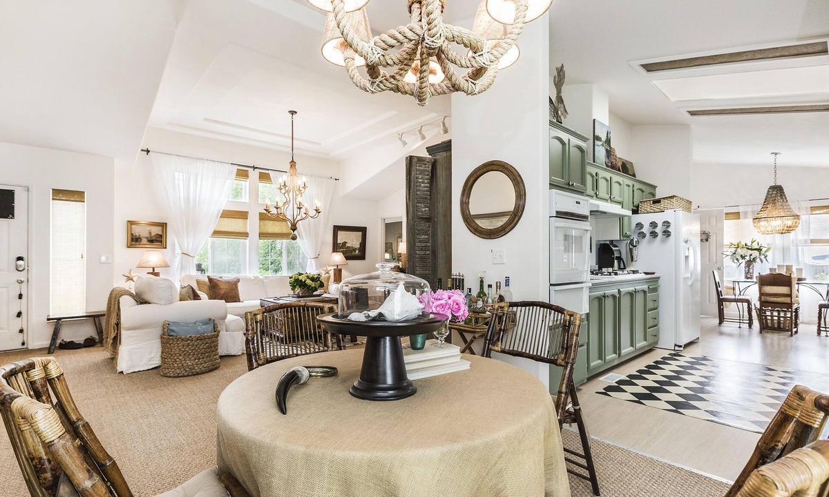 Half Moon Bay House | Beautiful Beach House steps from the Beach and Hiking Trails!
