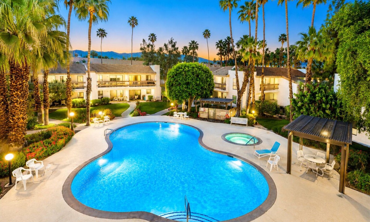 Palm Springs House | Beautiful Community! Pool, Jacuzzi, Tennis, Golf