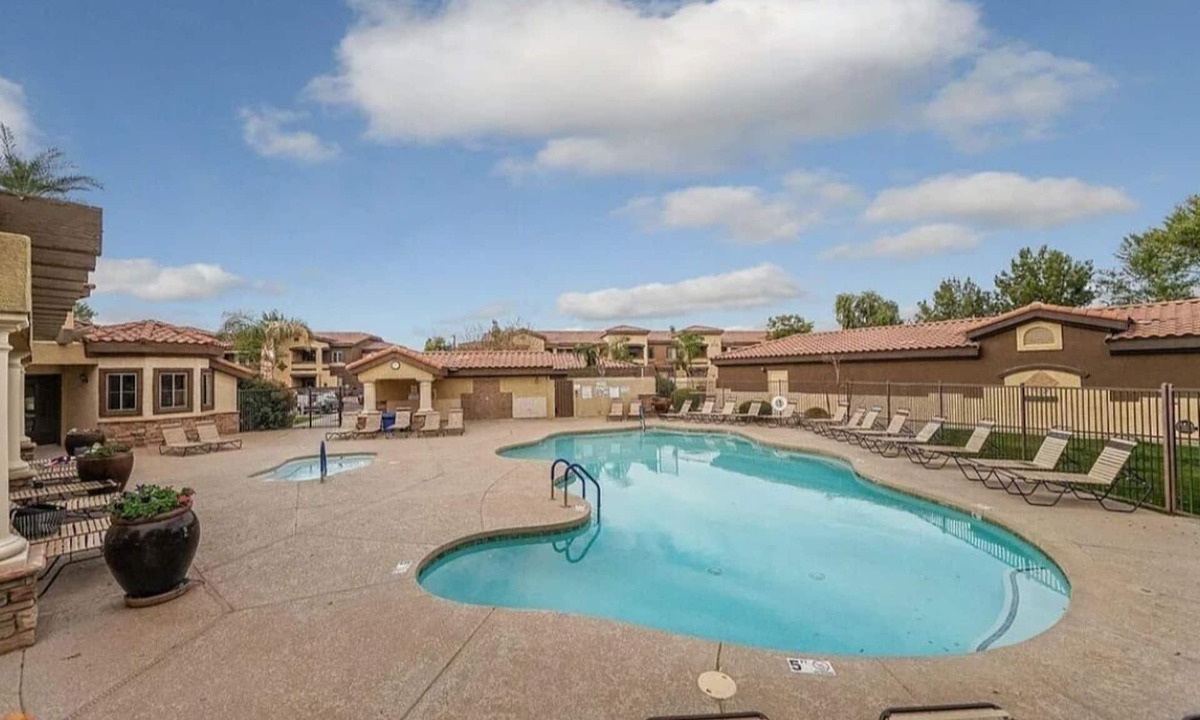 Parkwood Ranch Apartment | Beautiful condo in Gated community with 2 pools, club house and work out room!