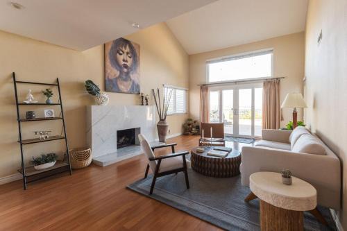 Monterey Park House | Beautiful Monterey Park Home With a View, Backyard and BBQ