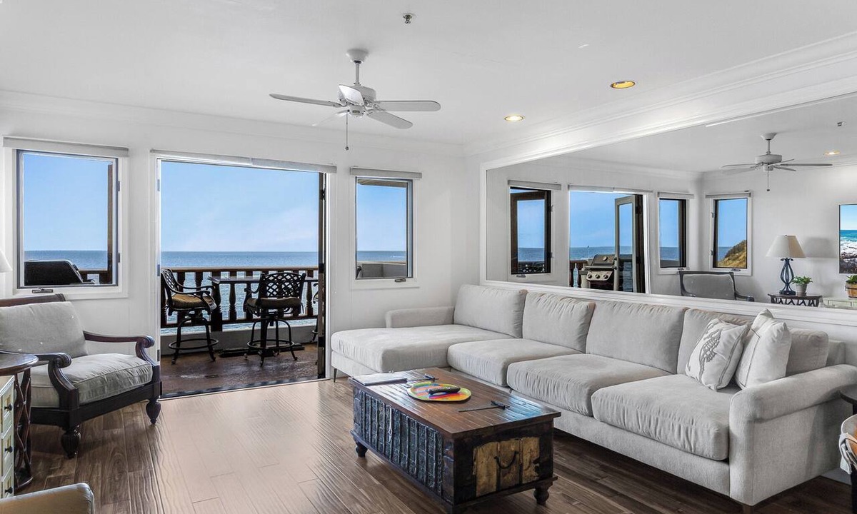 Avalon Condo | Beautiful Villa, OCEAN VIEWS, NO STEPS, Golf Cart
