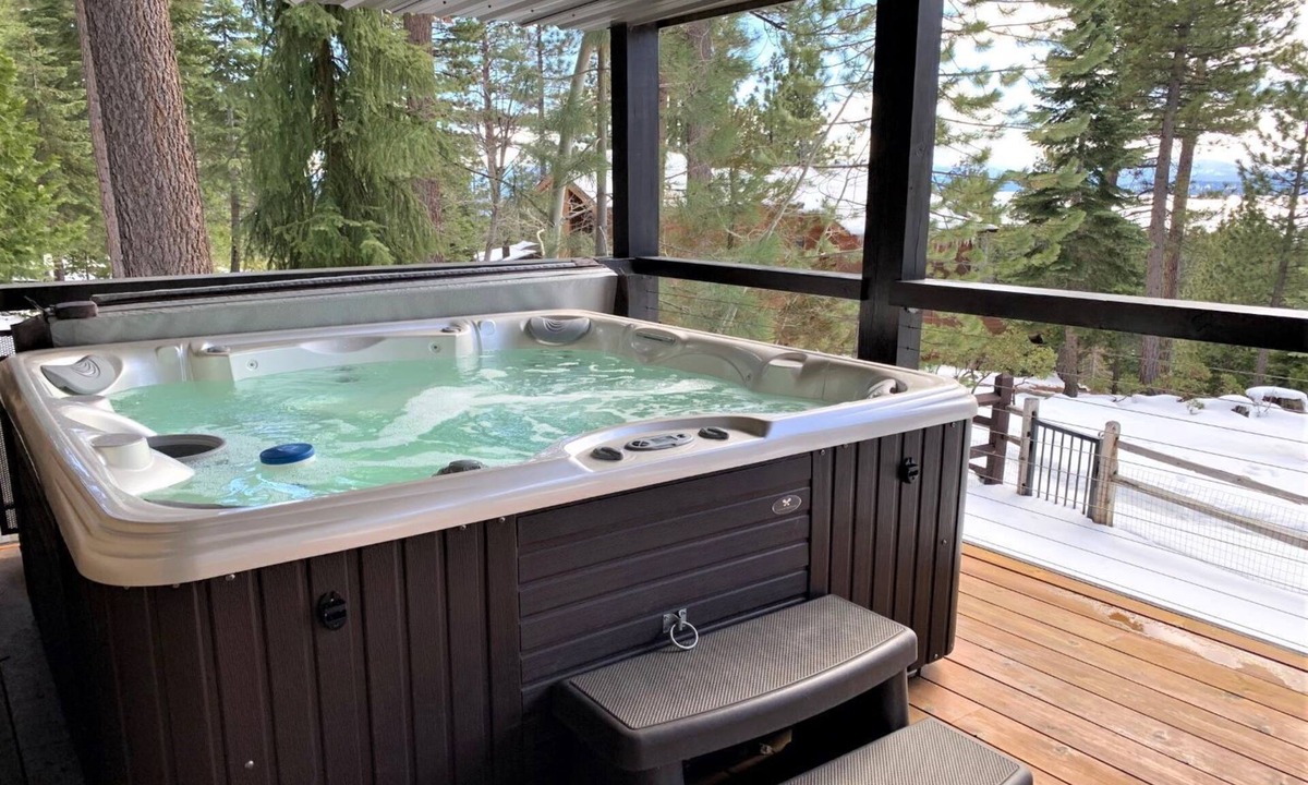 Kings Beach House | Beaver Lake View- Luxury, Hot Tub, Close to Lake in Kings Beach