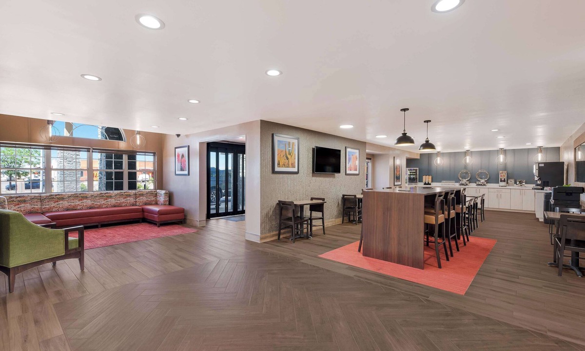 Flagstaff Hotel | Best Western Bellemont Shadow Mountain Inn