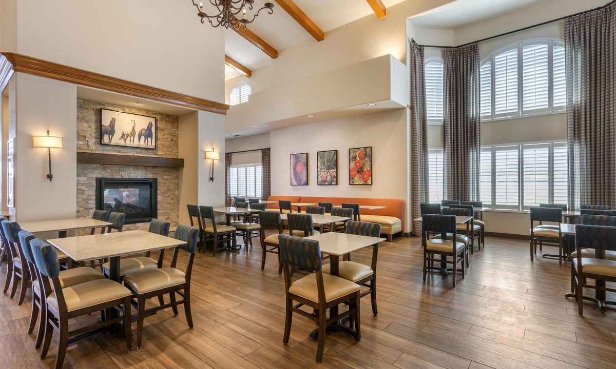 Kingman Hotel | Best Western Plus A Wayfarer's Inn And Suites