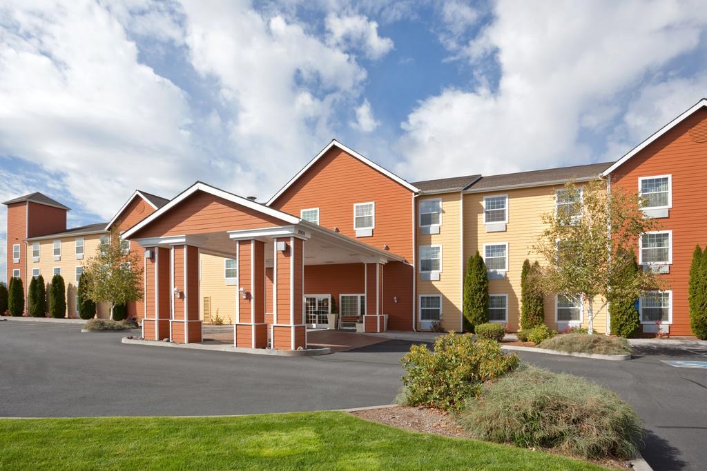 Boyd Acres Hotel | Best Western Plus Bend North