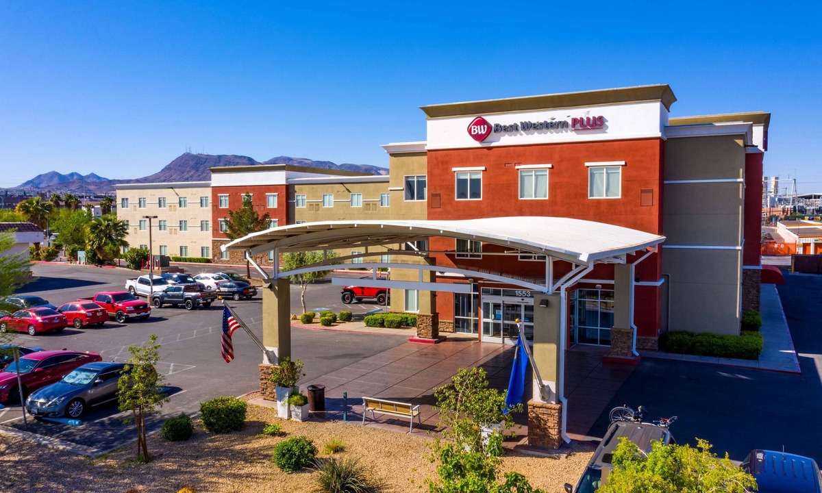 Midway Hotel | Best Western Plus Henderson Hotel