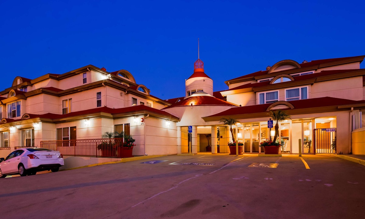 Coronado Hotel | Best Western Plus Suites Hotel Coronado Island