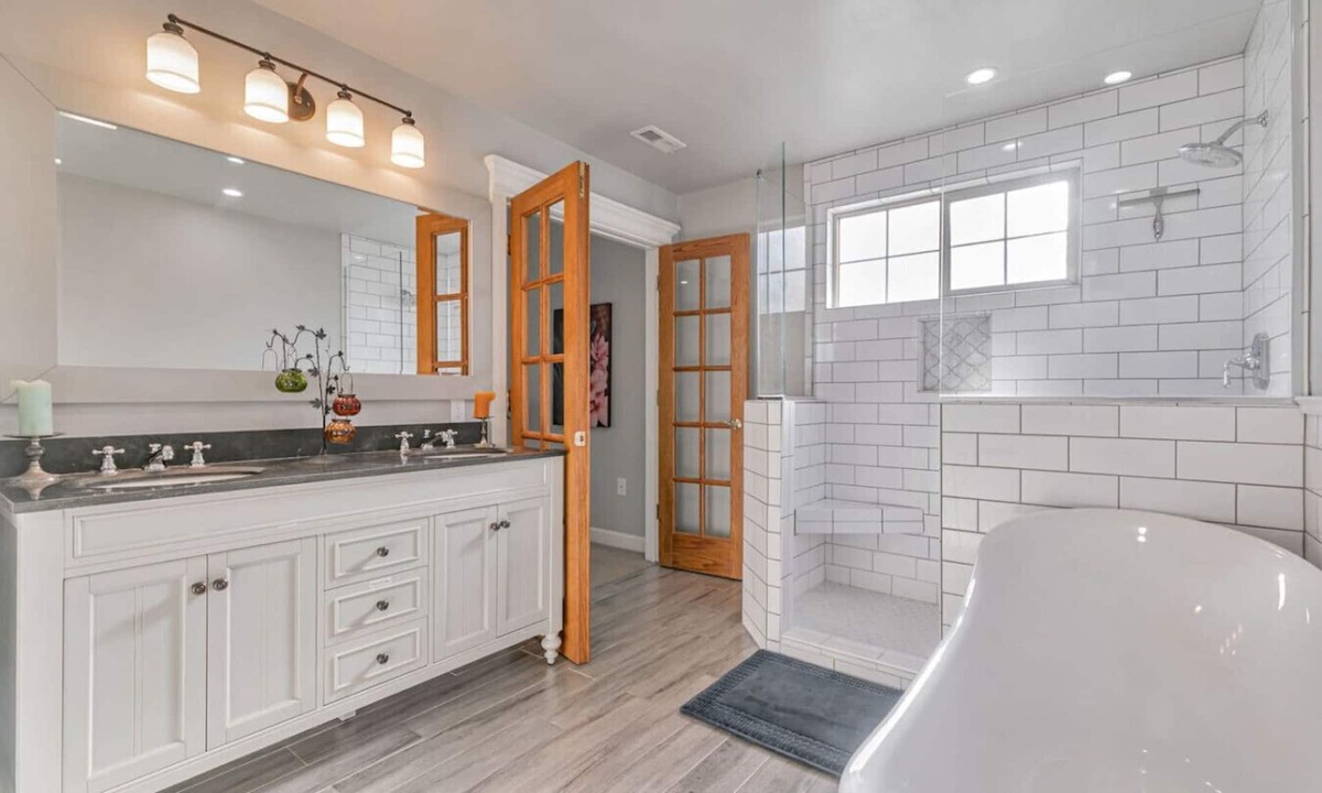 Ryland House | Big 6BR DT SJ Getaway + Huge Backyard
