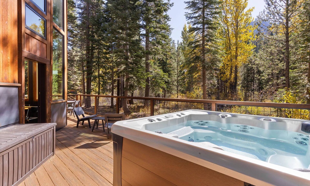 Alpine Meadows House | Birchwood - Remodeled 3 BR- Dog OK- Private Hot Tub- Quiet