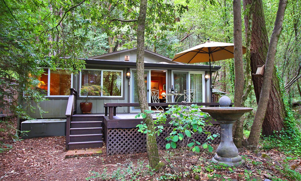 Guerneville Cabin | Bird Watch From Private Spa, Teahouse, Wine Country, Dog Friendly!