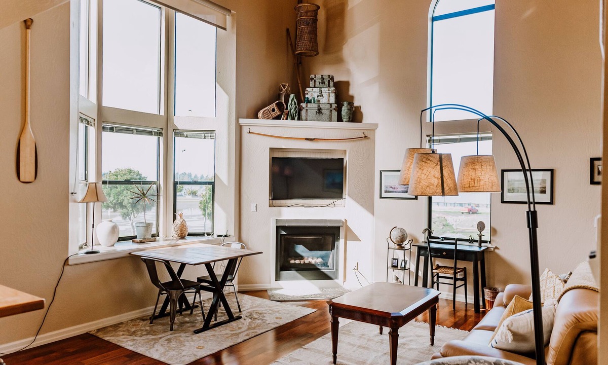 Old Town Eureka House | Boardwalk Loft w/bay view loacated in old town
