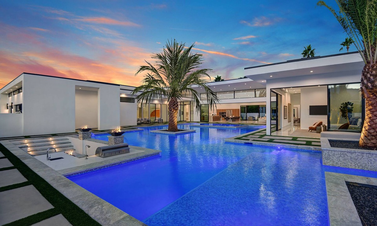Rancho Mirage House | Brand New Luxury Vacation Rental, Private Resort Style Pool & Spa 6