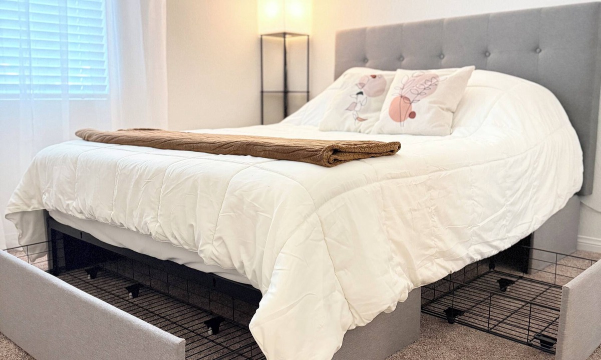 Winchester House | Brand new, single story, fully furnished home featuring 4 bedrooms & 3 bathrooms