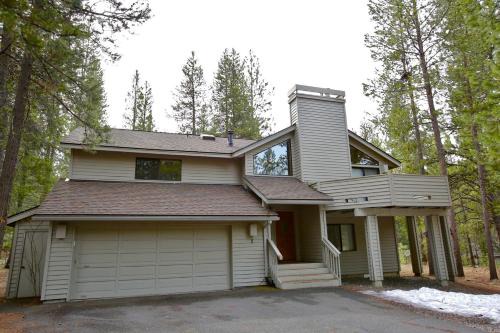 Sunriver House | Breathtaking Cottage with Barbecue in Sunriver, Oregon