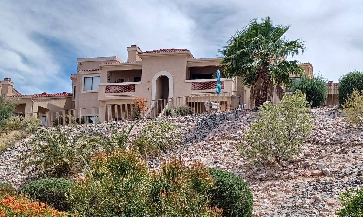 Fountain Hills Condo | Bright, quiet, updated condo in Fountain Hills with mountain views!