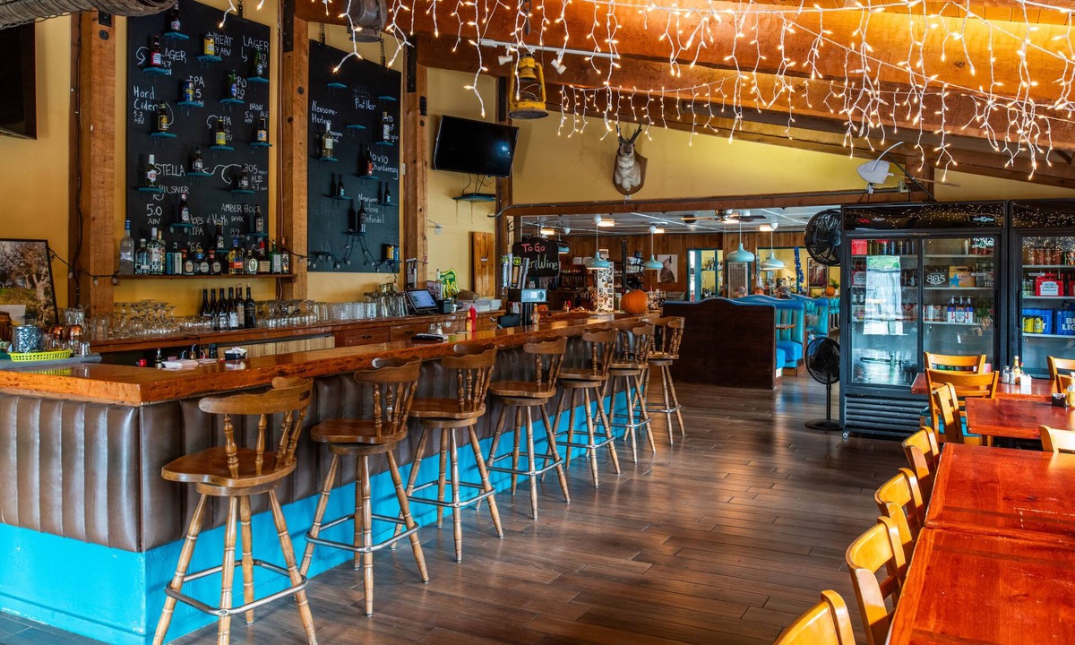 Groveland Hotel | Buck Meadows Lodge