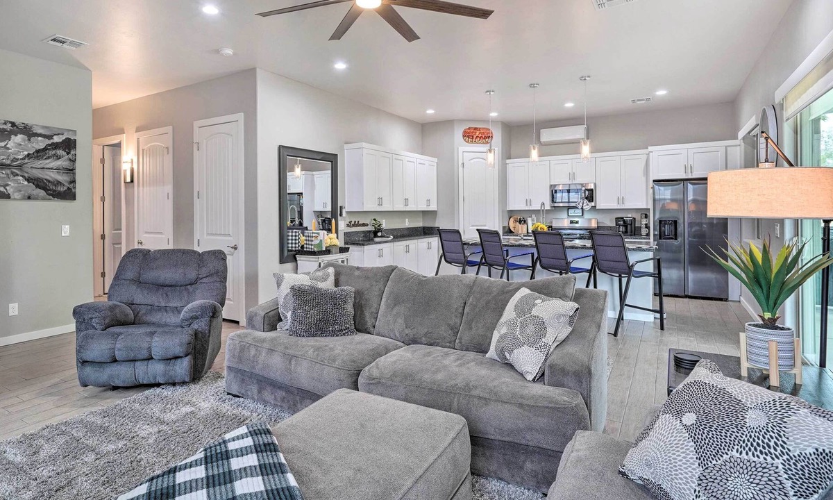 Bullhead City House | Bullhead City Retreat < 2 Mi to Rotary Park!