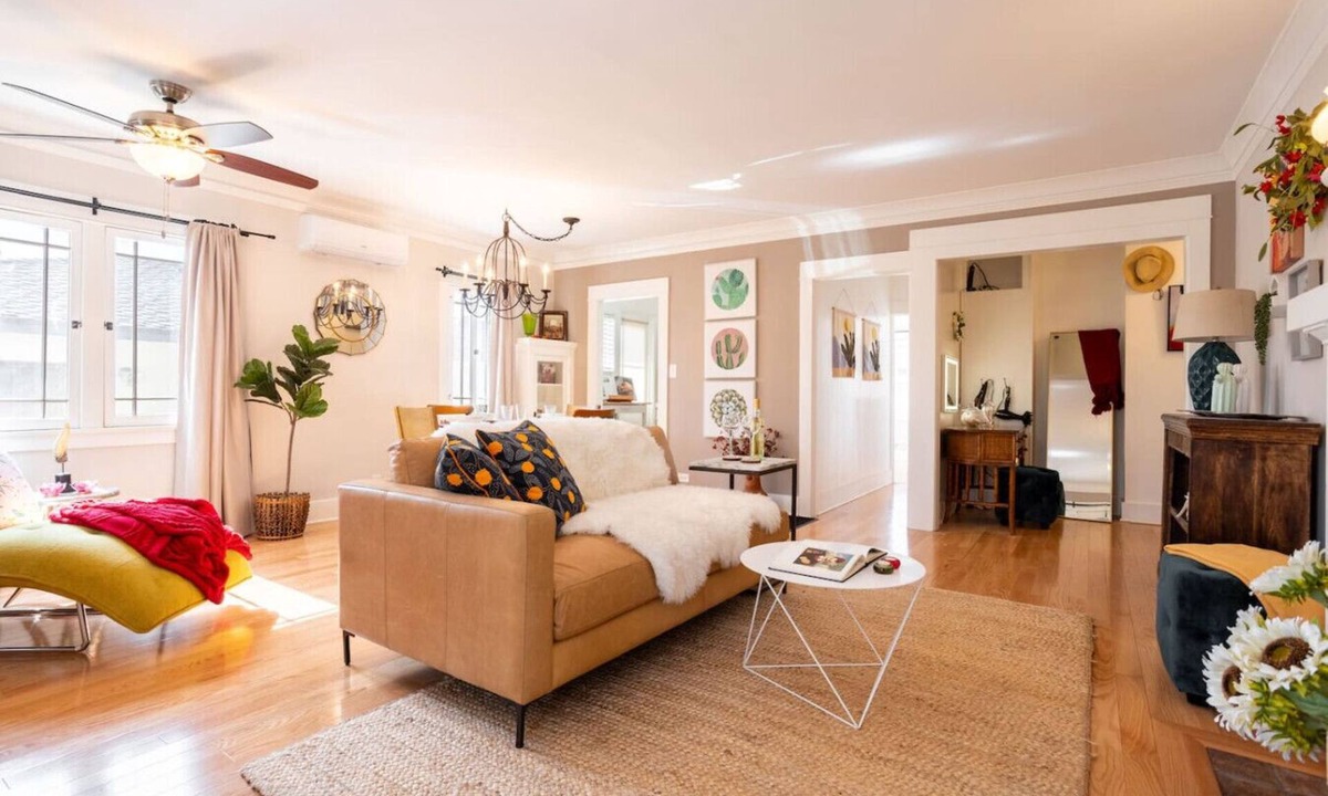 Monrovia House | Bungalow Beauty Near The Foothills