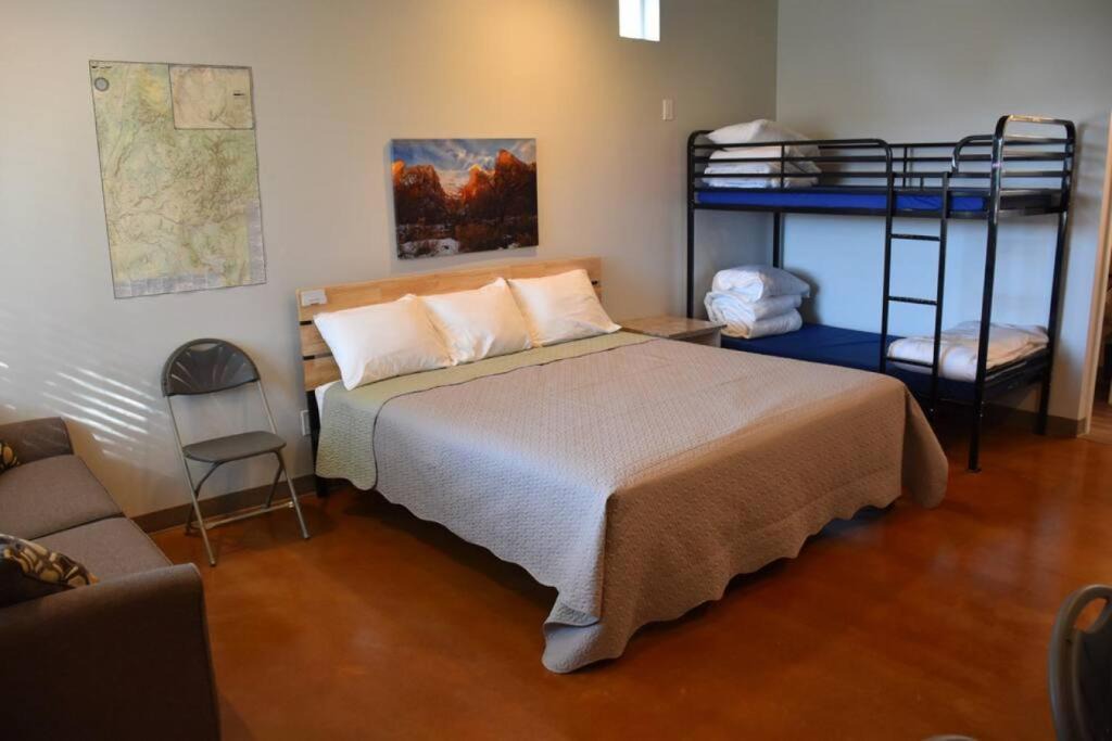 La Verkin House | Bunkhouse 4B With 3 Beds