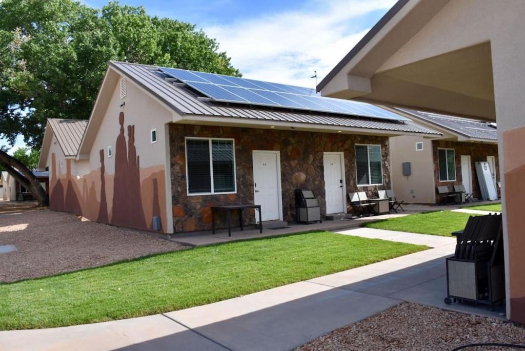 La Verkin House | Bunkhouse 7B Near Grove Of Trees