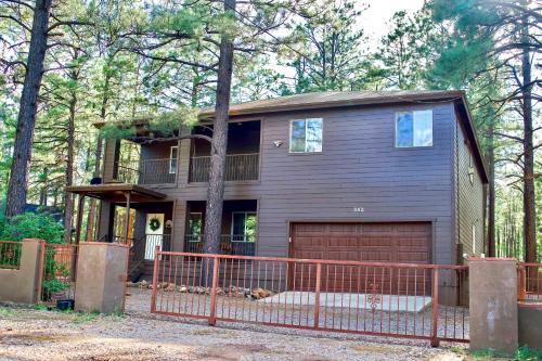 Pinetop-Lakeside House | Cabin for Big Families & Groups!