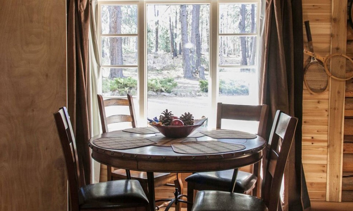 Deschutes River Woods House | Cabin in the woods