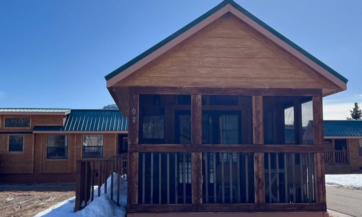Mammoth Creek Cabin | Cabins by Panguitch Lake: Where Rustic Charm Meets Amazing Fishing!