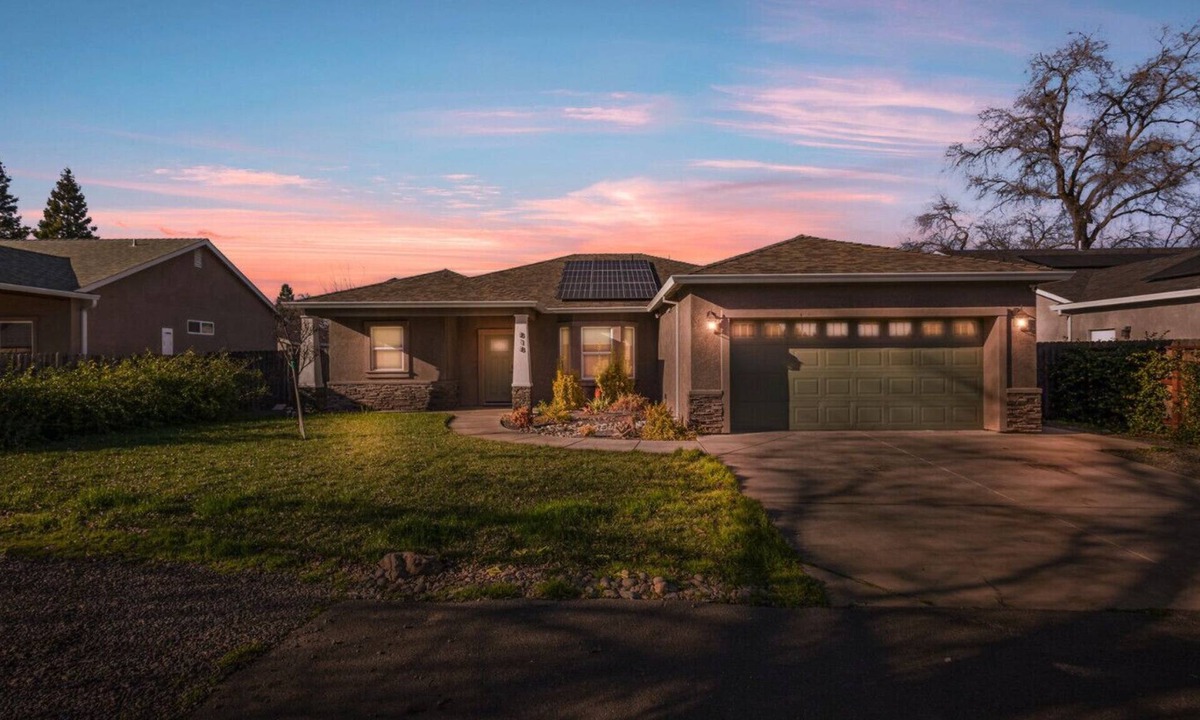Chico House | Cal King Hi-tech Vaca Pool Home | Ideal 4 Families