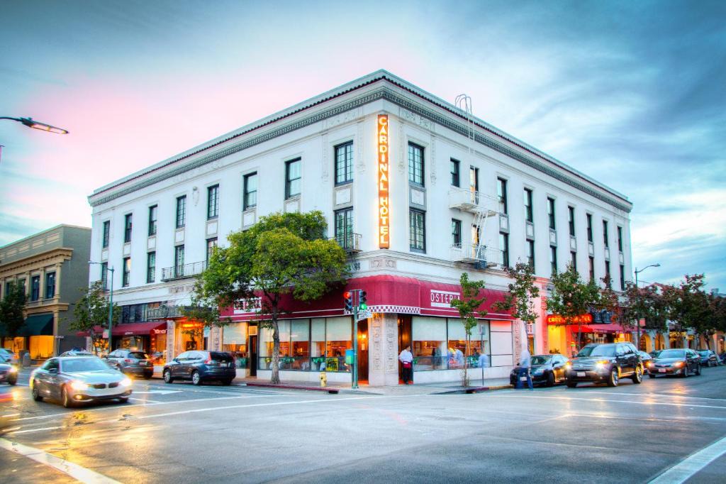 University South Hotel | Cardinal Hotel