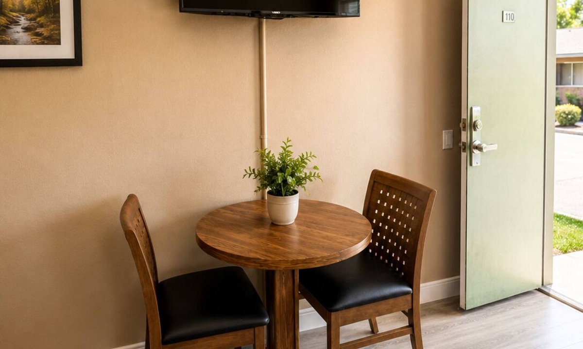 Rosamond Hotel | Carl's Motel