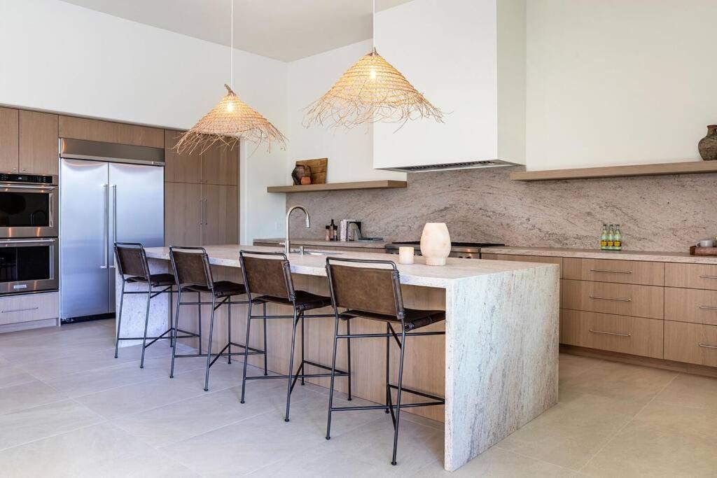 La Quinta House | Casa Agave - Chic Adobe-Style Desert Retreat #068410 5BR