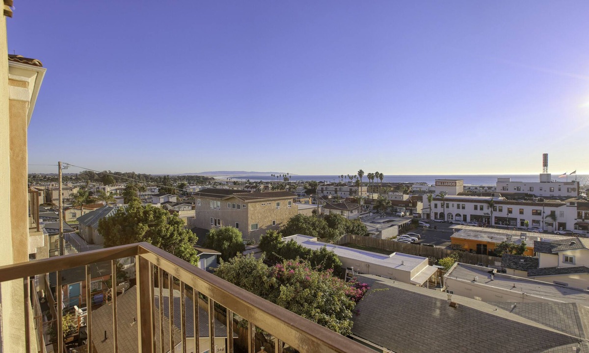 Downtown Condo | Casa Bella Complex # 307