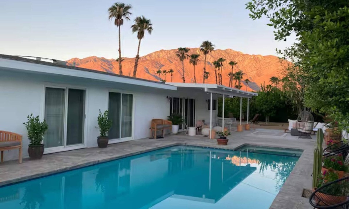 Desert Park Estates House | Casa Bella Special Spring & Summer Rates Now In Effect