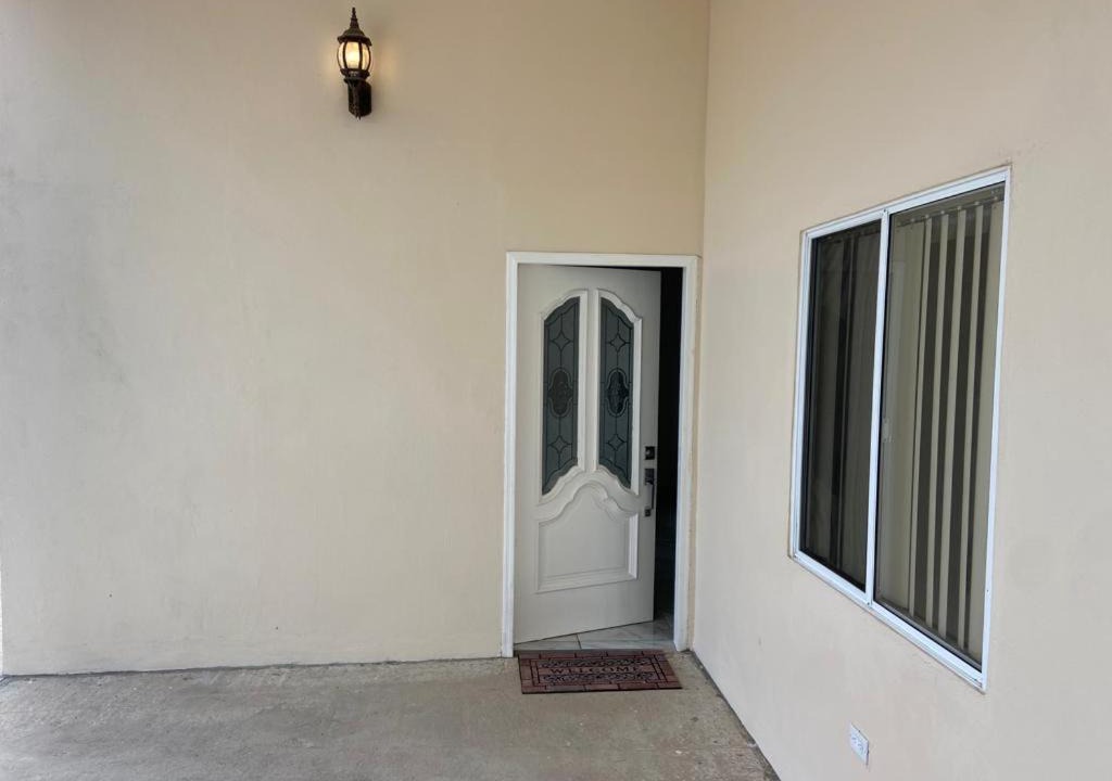 Ensenada House | Casa Monarca