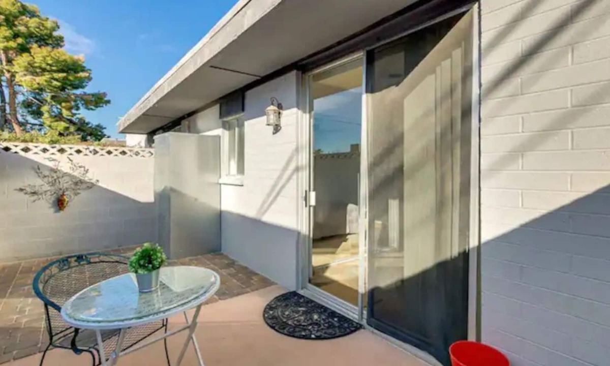 Arcadia Lite Condo | CASITA LINDA ON ARCADIA 2BED/2BATH ~ POOL ~ PATIO